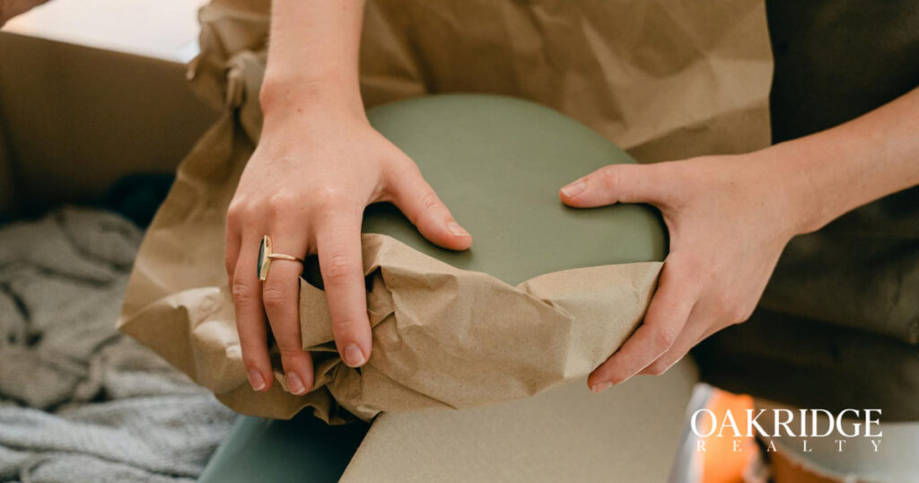 Downsizing for Empty Nesters in Oakridge