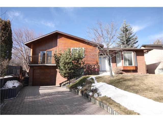 I have sold a property at 131 CANTREE Place SW in Calgary