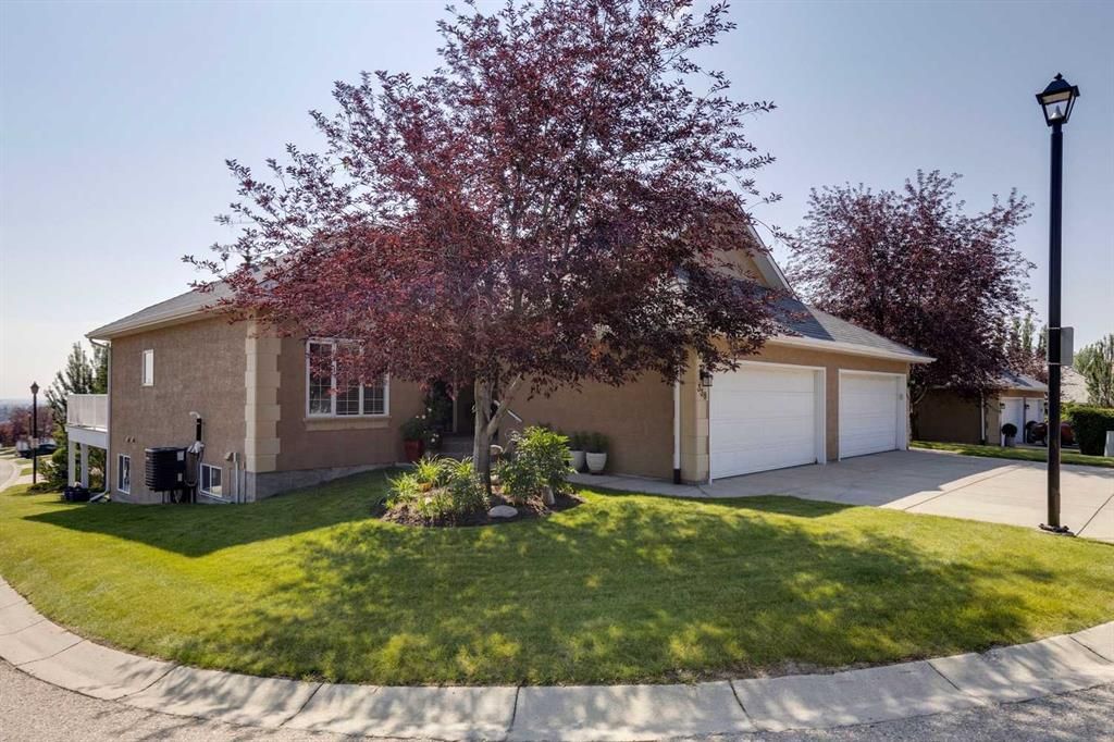 I have sold a property at 338 Signature COURT SW in Calgary
